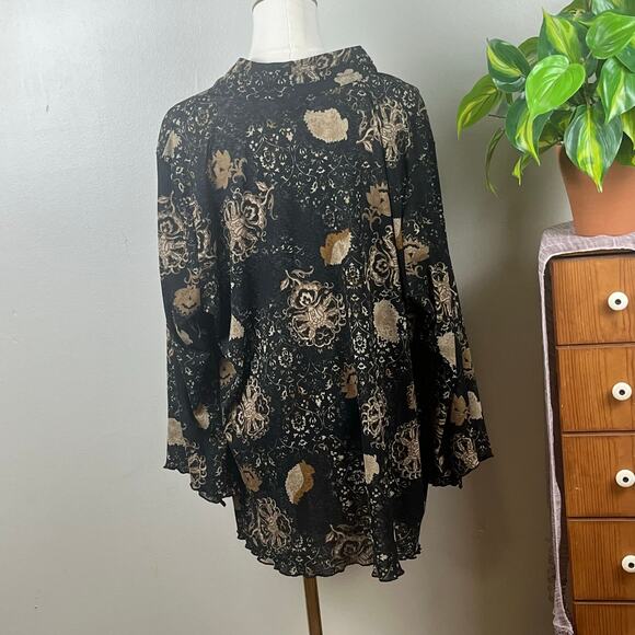 New York City Design Company Black and Brown Floral Sheer Top - Picture 4 of 8